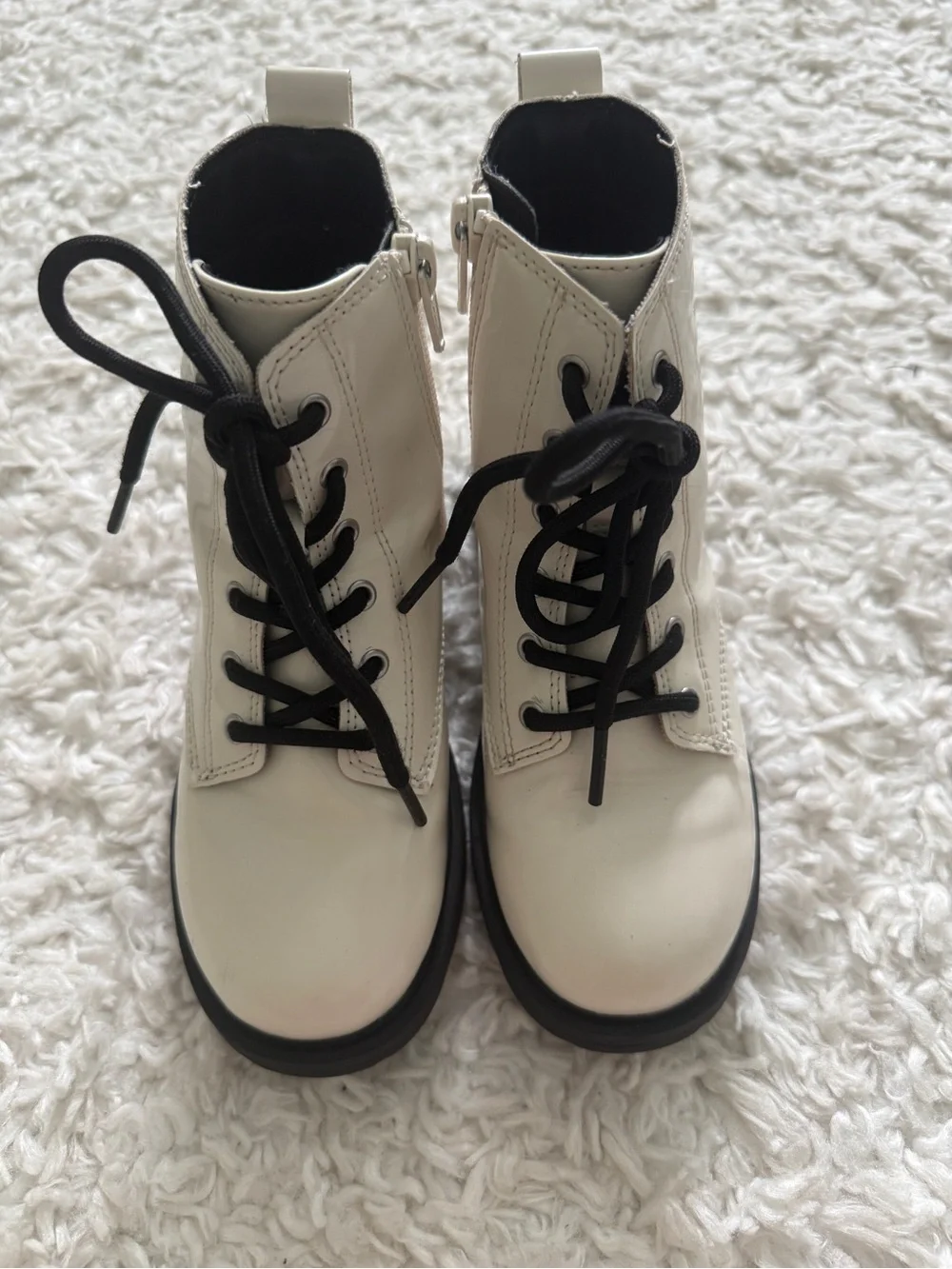 Old Navy Cream Lace-Up Kids Combat Boots with Black Soles